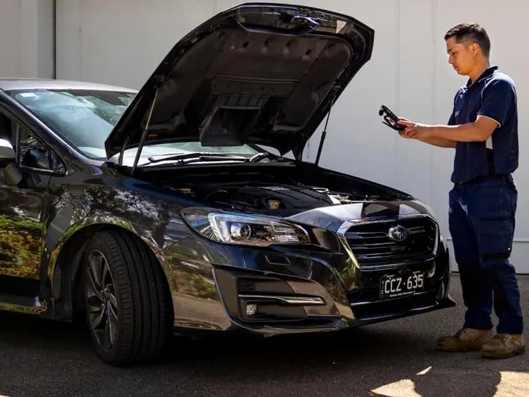 OBD and diagnostic inspection during professional car PDI
